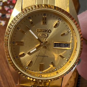 Seiko 5 7009-3110 For Sale | WatchCharts Marketplace