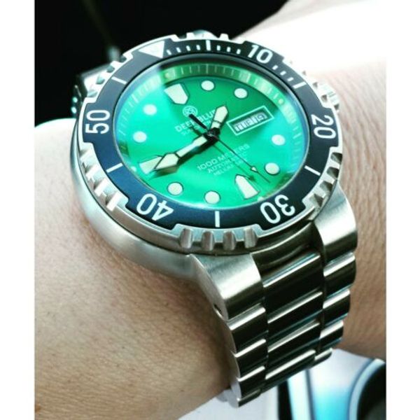 Deep Blue Diver Watch Sun Diver 1K 1000m Water Resistant Green Dial