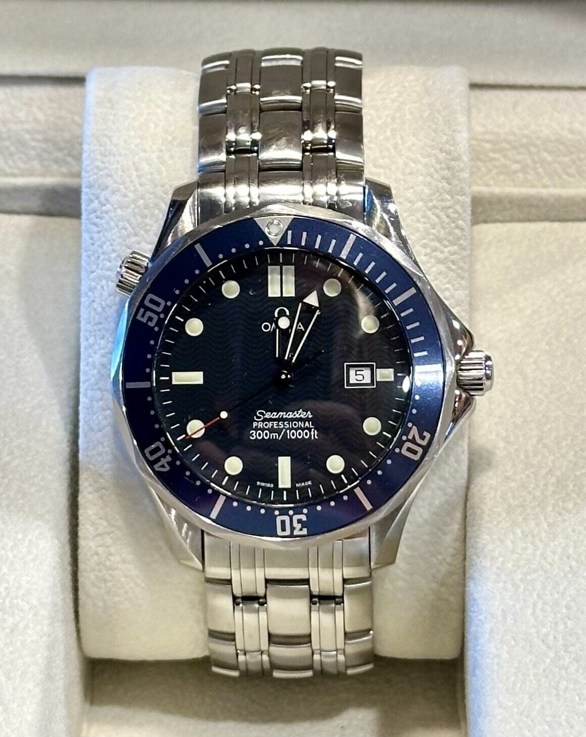 WTS Omega Seamaster 2541.80.00 Goldeneye Watch WatchCharts