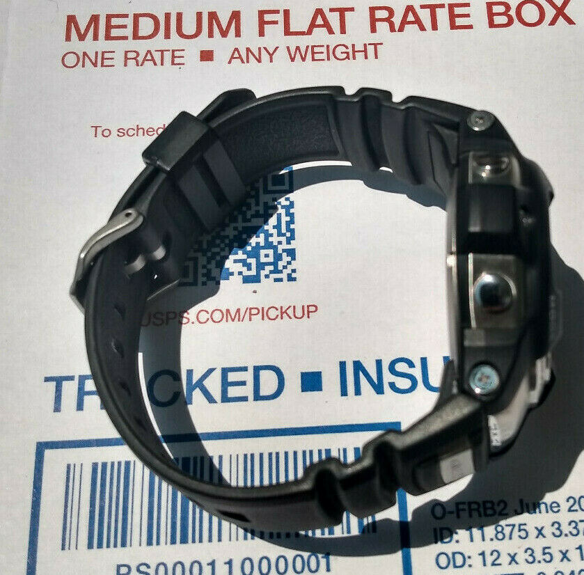 Casio G-Shock GIEZ GS 1001 GS-1001-2A Mens Wrist Watch