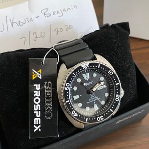 WTS] Excellent Seiko SRP-777 Turtle with Stainless Steel Bracelet & Uncle  Seiko Strap - Full Kit | WatchCharts
