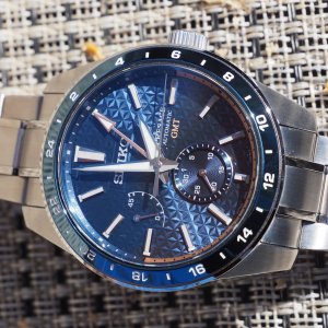 For Sale - Seiko SPB217 Sharp Edged GMT Presage - $875 | WatchCharts