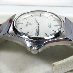 Vintage 1981 SEIKO Silver Wave QUARTZ watch { 5933 - 7000