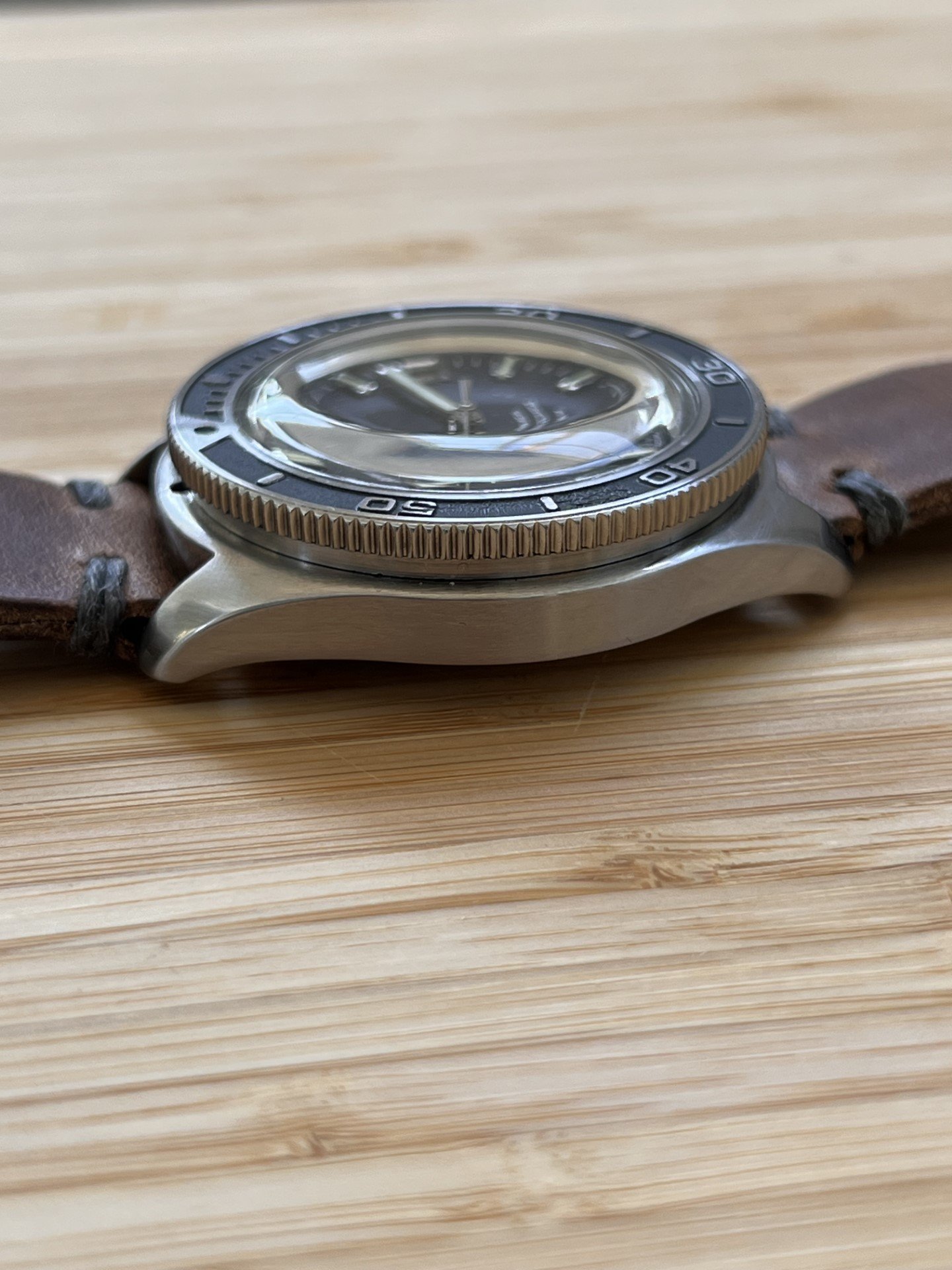 Vostok 020 online case