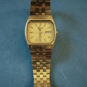 Vintage Men's Watch SEIKO SQ quartz Day Date 8123-5209 gold tone (As-Is) |  WatchCharts
