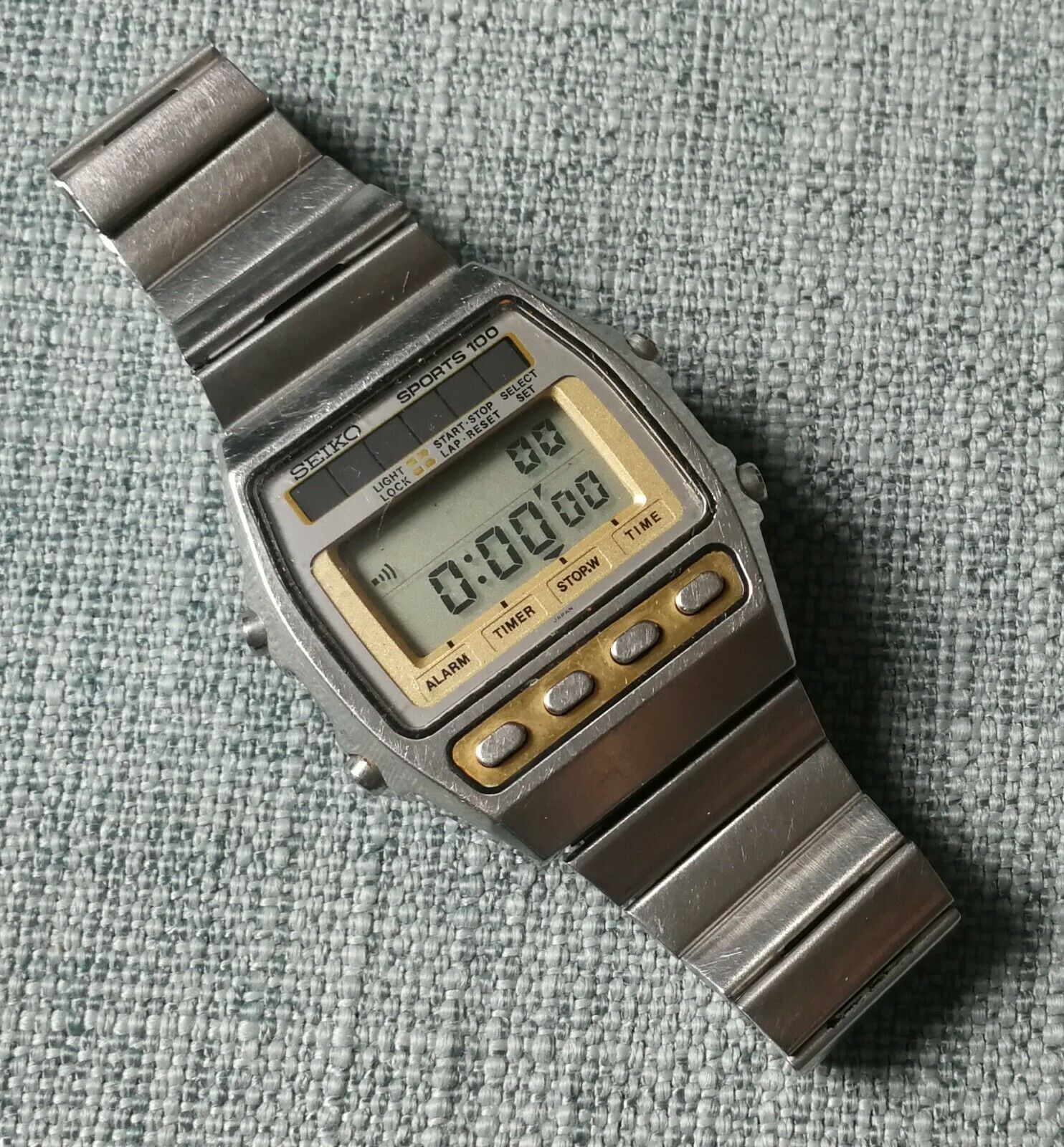 vintage seiko sports 100 A557-502B solar alarm chrono steel case lcd watch  rare | WatchCharts