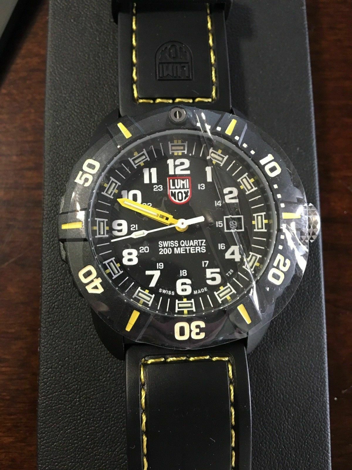 Luminox deals coronado 3025