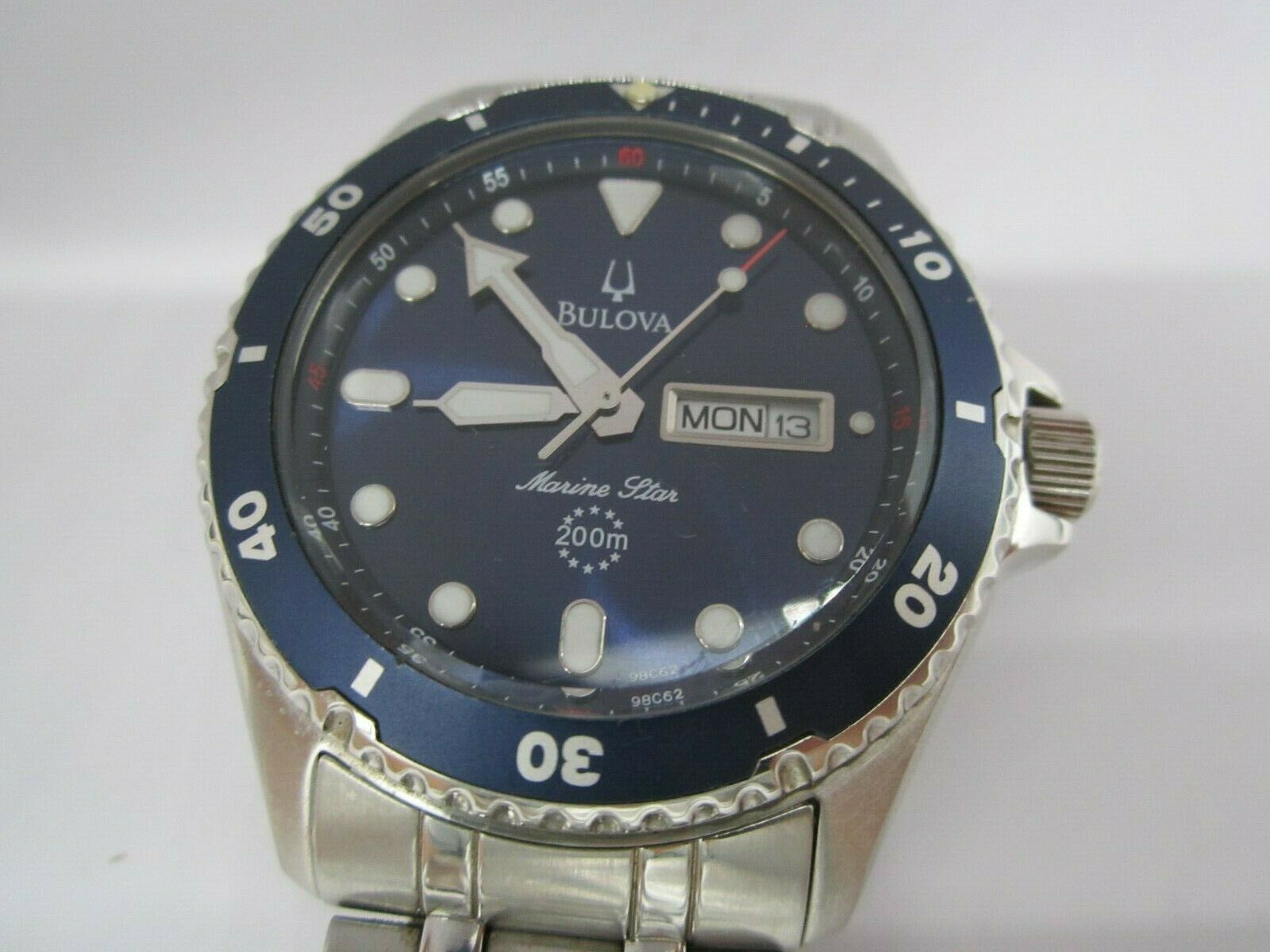 Reloj bulova discount marine star 200m