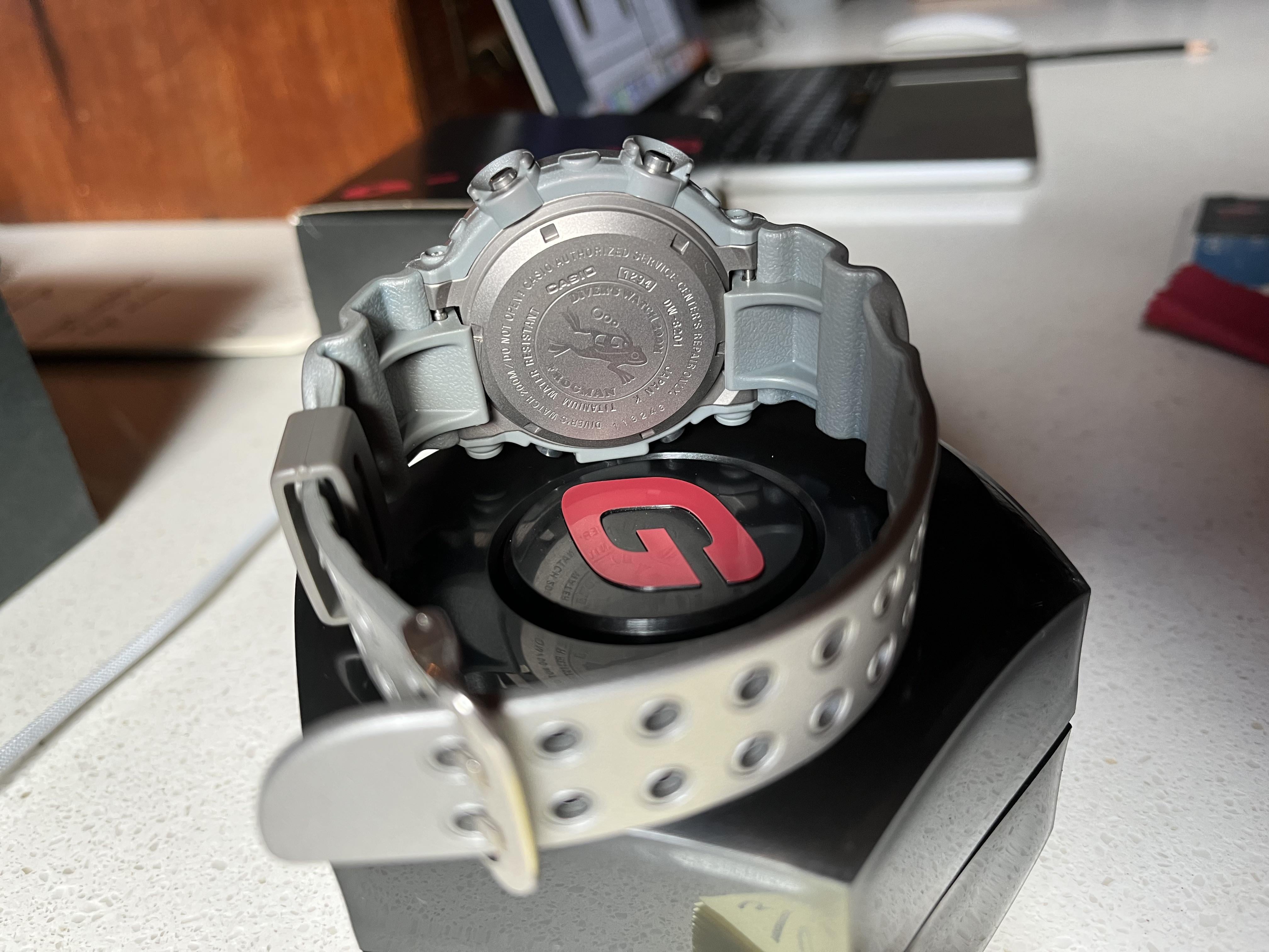 WTS] Casio G-Shock Frogman DW-8201GF-8JF Man in Silver | WatchCharts