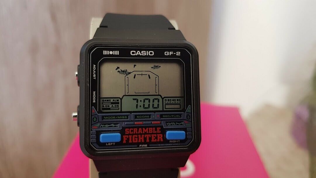 Watch Vintage Casio Game Scramble Fighter GF-2 New Unused QW 685