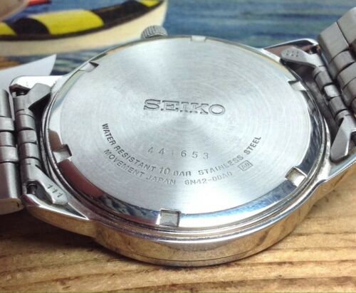 SEIKO 6N42-00A0 MENS QUARTZ WATCH WITH DATE FUNCTION