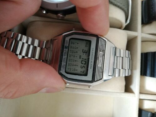 Vintage SEIKO A354-400A Full Month Calendar Alarm Watch