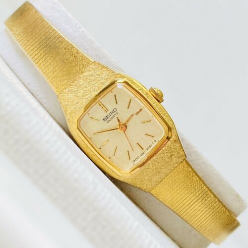 Vintage 1983 Seiko Women's Gold Textured Dress Quartz Watch 5421-5029 |  WatchCharts