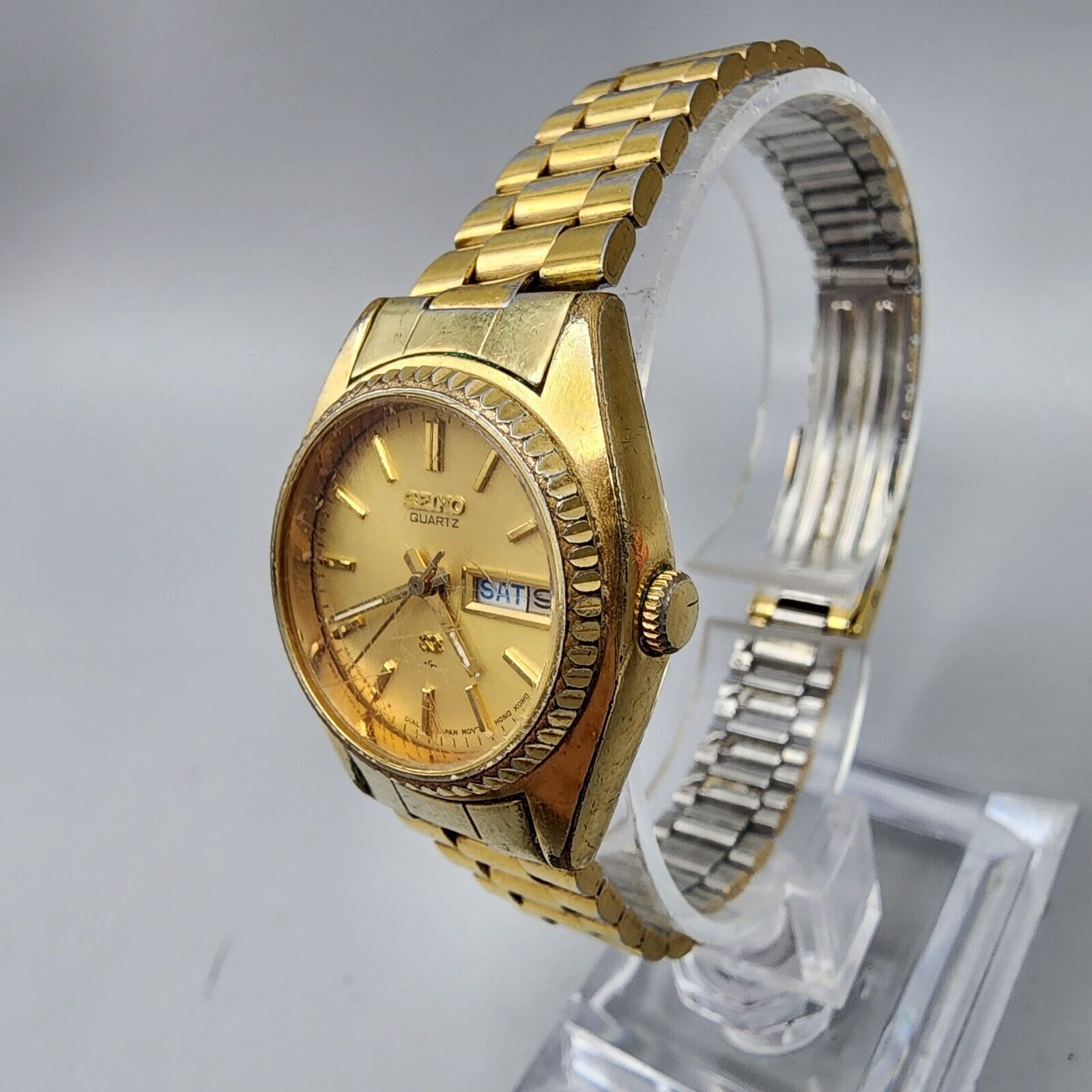 Vintage Seiko SQ Watch Women Gold Tone Gold Dial DayDate 8523-0059