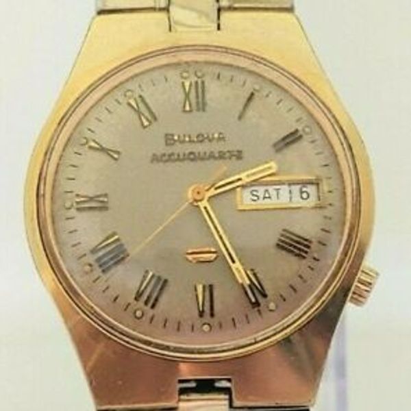 【FREE SHIPPING】 Watch Vintage bulova accuquartz 2242 mens watch 1975