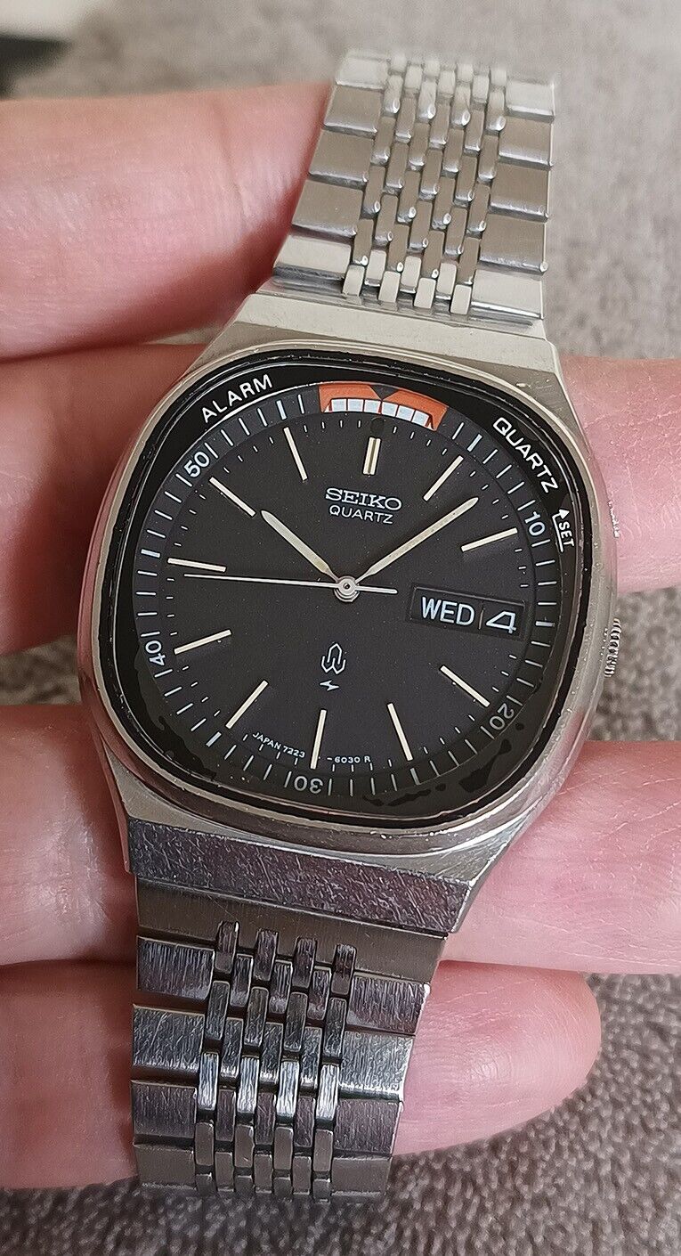 Nice & Rare Vintage Seiko Quartz Alarm black dial 7223-6030 Gent Watch |  WatchCharts Marketplace