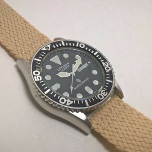 Rare Dial Vintage 80s Citizen Crystron CQ 150m 4-212452 Y Quartz