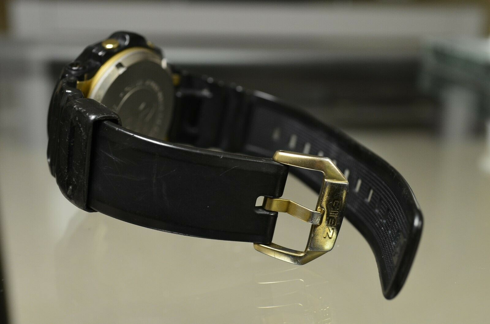 CASIO GS-100 G-SHOCK GIEZ BLACK/GOLD TITANIUM WATCH RARE VINTAGE