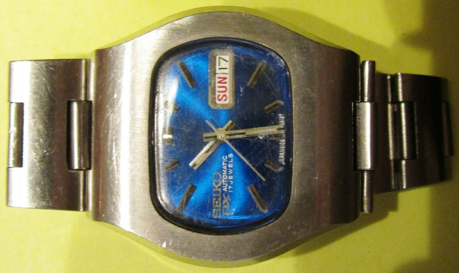 Vintage Seiko Automatic Day/Date Wrist Watch-DX 17 Jewel-6106