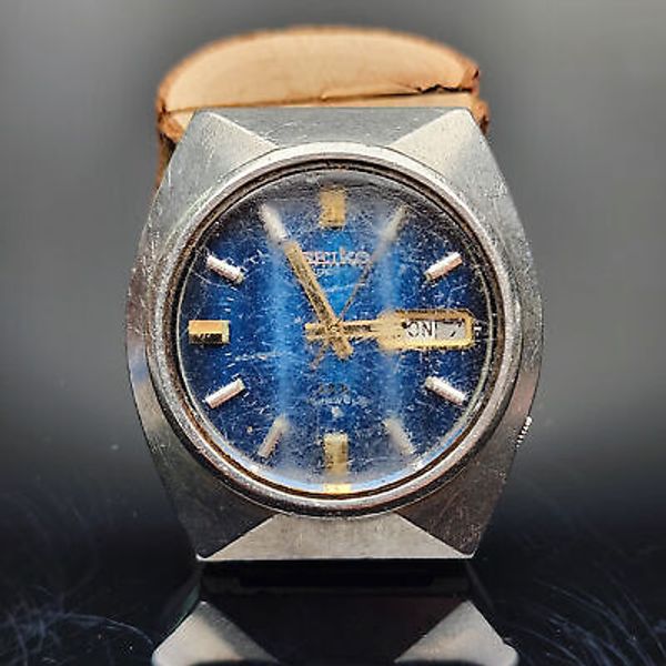 Men's Vintage 1976 SEIKO 