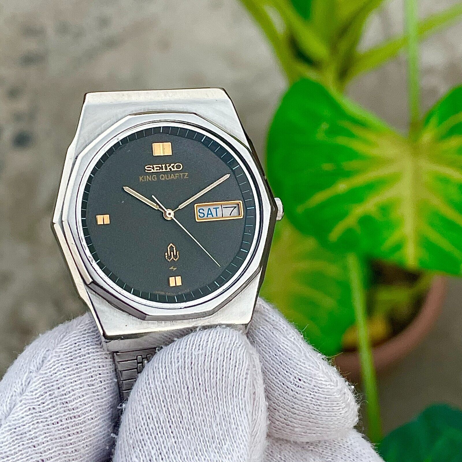 A2728 SEIKO 5856-8080 KING QUARTZ 腕時計 SEIKO King Quartz - 5856-8000 – Veteran Times Int