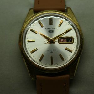 Seiko 5126-8020 automatic silver Dial 23 jewels from 1968, new strap |  WatchCharts