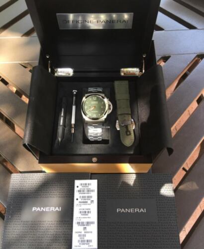 Panerai PAM 693 Green Faced Harrods Special Edition Mens Watch