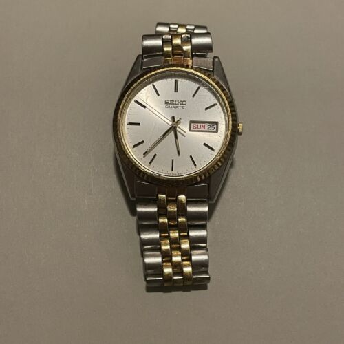 Vintage Seiko 7N43-8111 Men Two Tone Fluted Bezel Quartz Watch~ Need New  Battery | WatchCharts