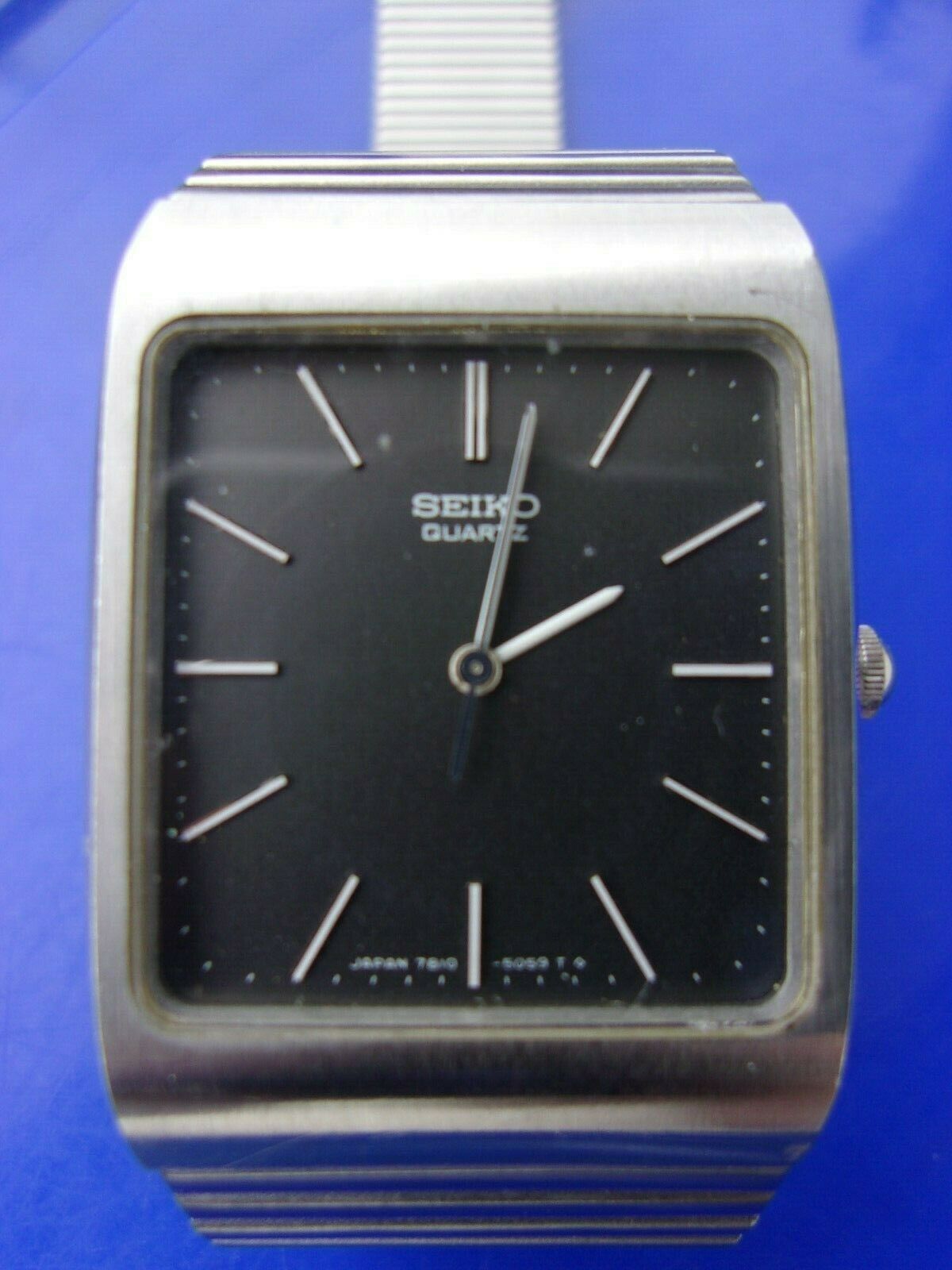 Rare vintage seiko 7810 - 5059 elegant nice quartz man watch japan
