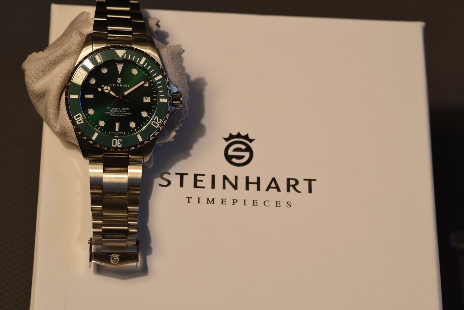 Steinhart ocean one hulk hotsell