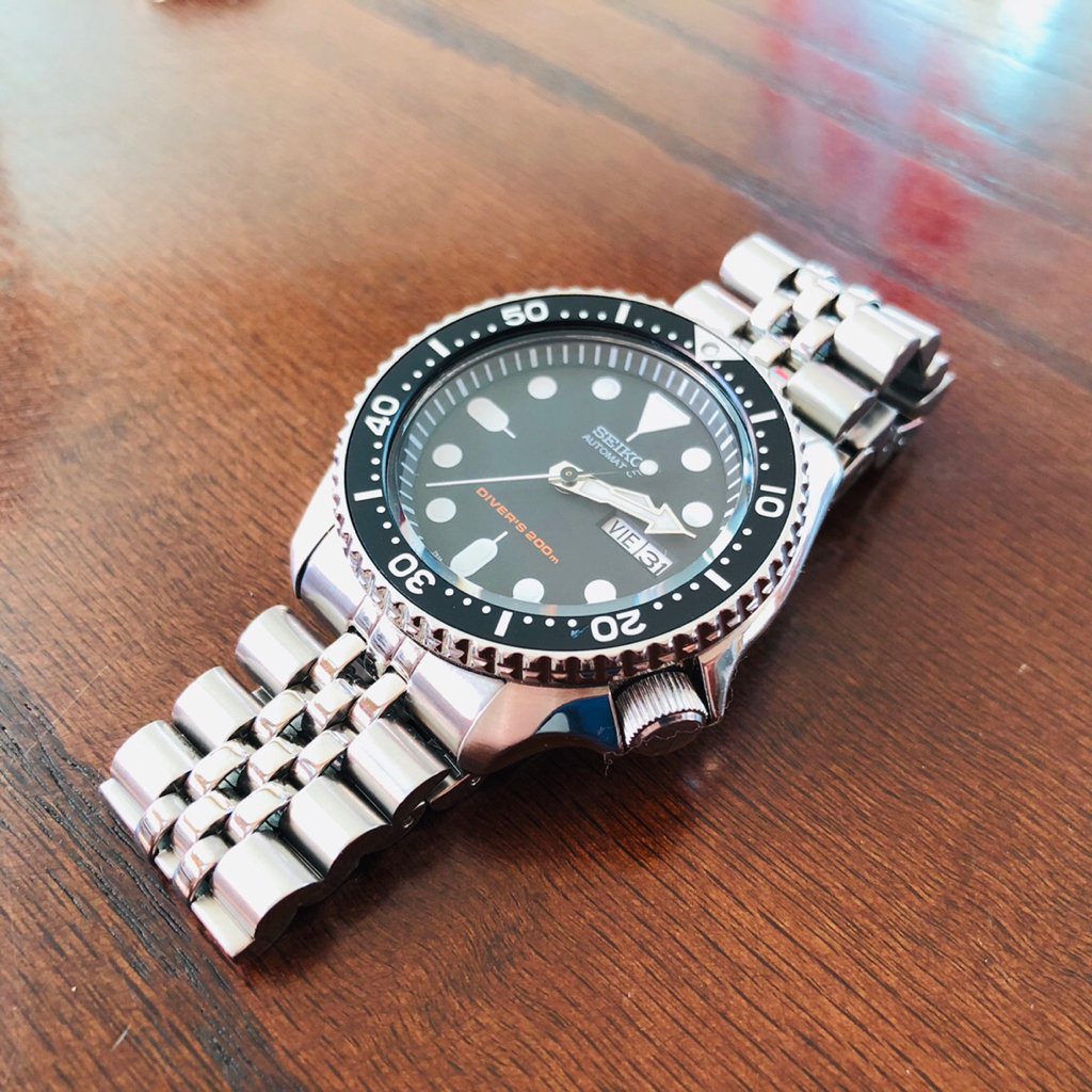 Seiko SKX007 on original jubilee bracelet | WatchCharts