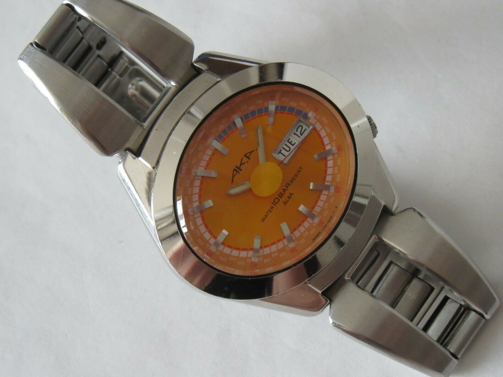 SEIKO ALBA AKA V743-5A10 ORANGE OVAL CASE WATCH 