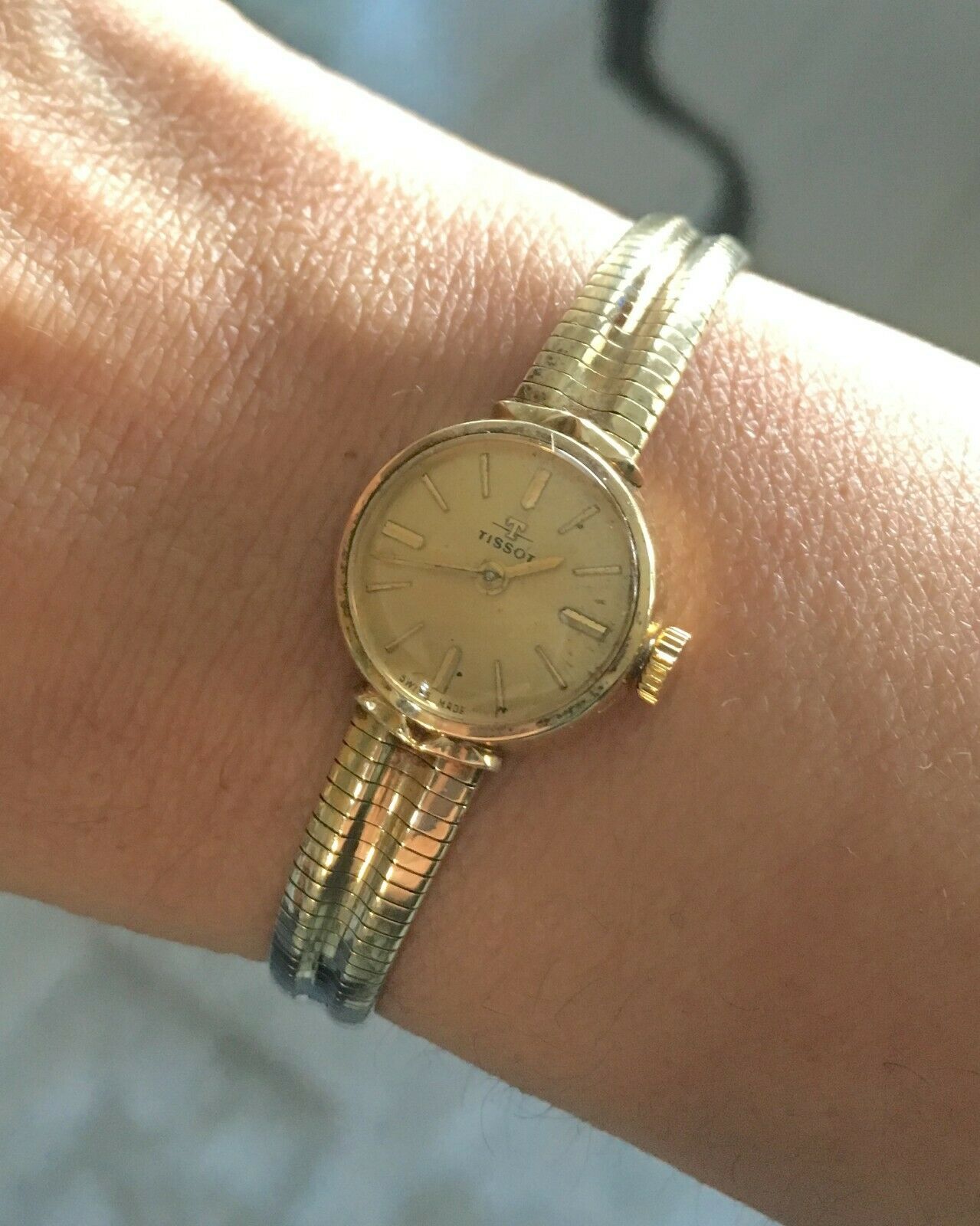 Ladies Vintage Solid 14K Ct Gold Tissot Cocktail Watch. Integrated