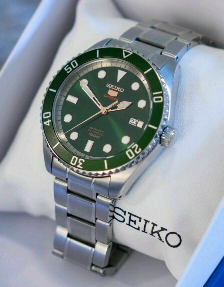 seiko 5 green bezel