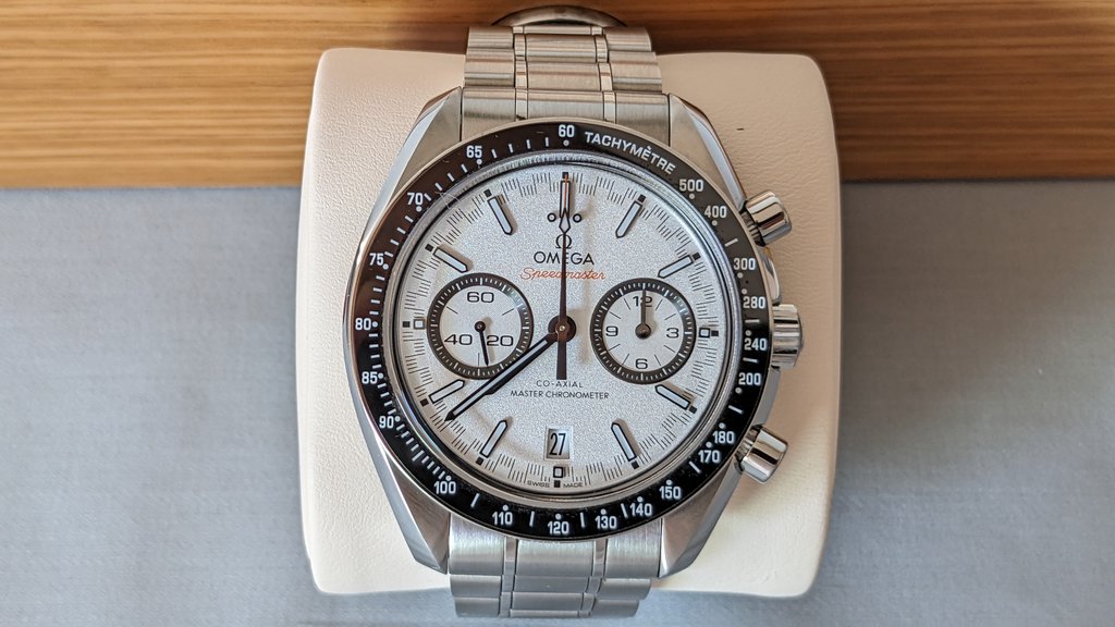 Omega speedmaster outlet racing white