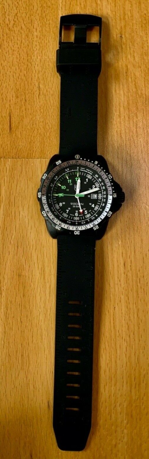 Luminox recon nav sales spc 8830