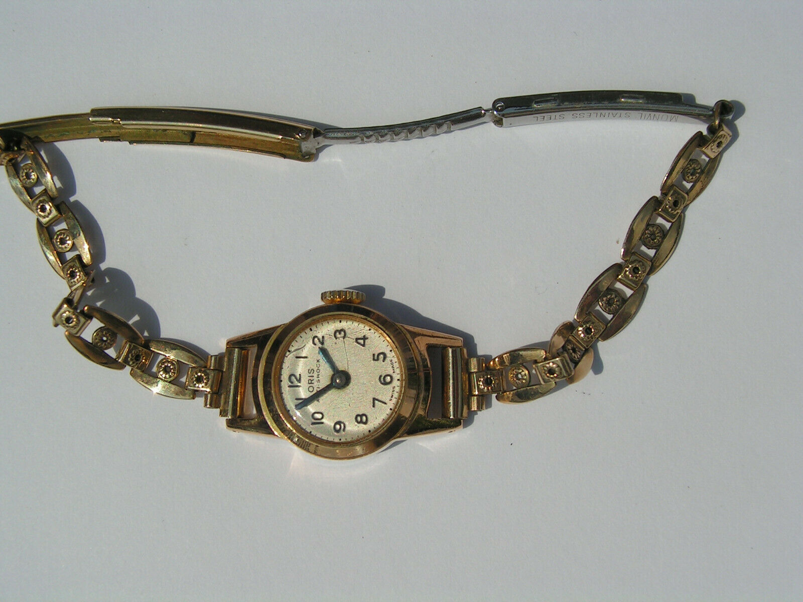 B FUL VINTAGE ORIS LADIES DECORATIVE ROLLED GOLD WORKING WIND UP