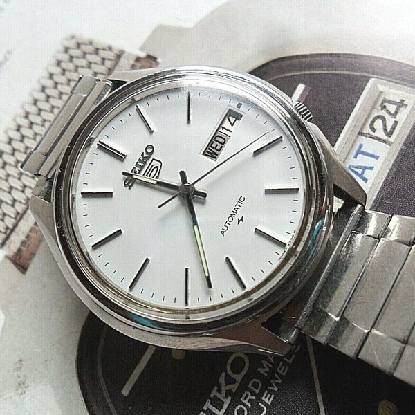 Very Clean Vintage 1980's S/S Men's Seiko 5 Day Date Automatic Watch 7009- 4040 | WatchCharts