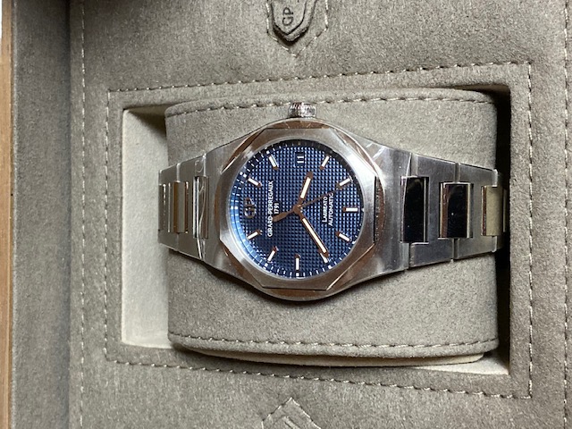 FS Brand New Girard Perregaux Laureato 38mm Blue Dial and