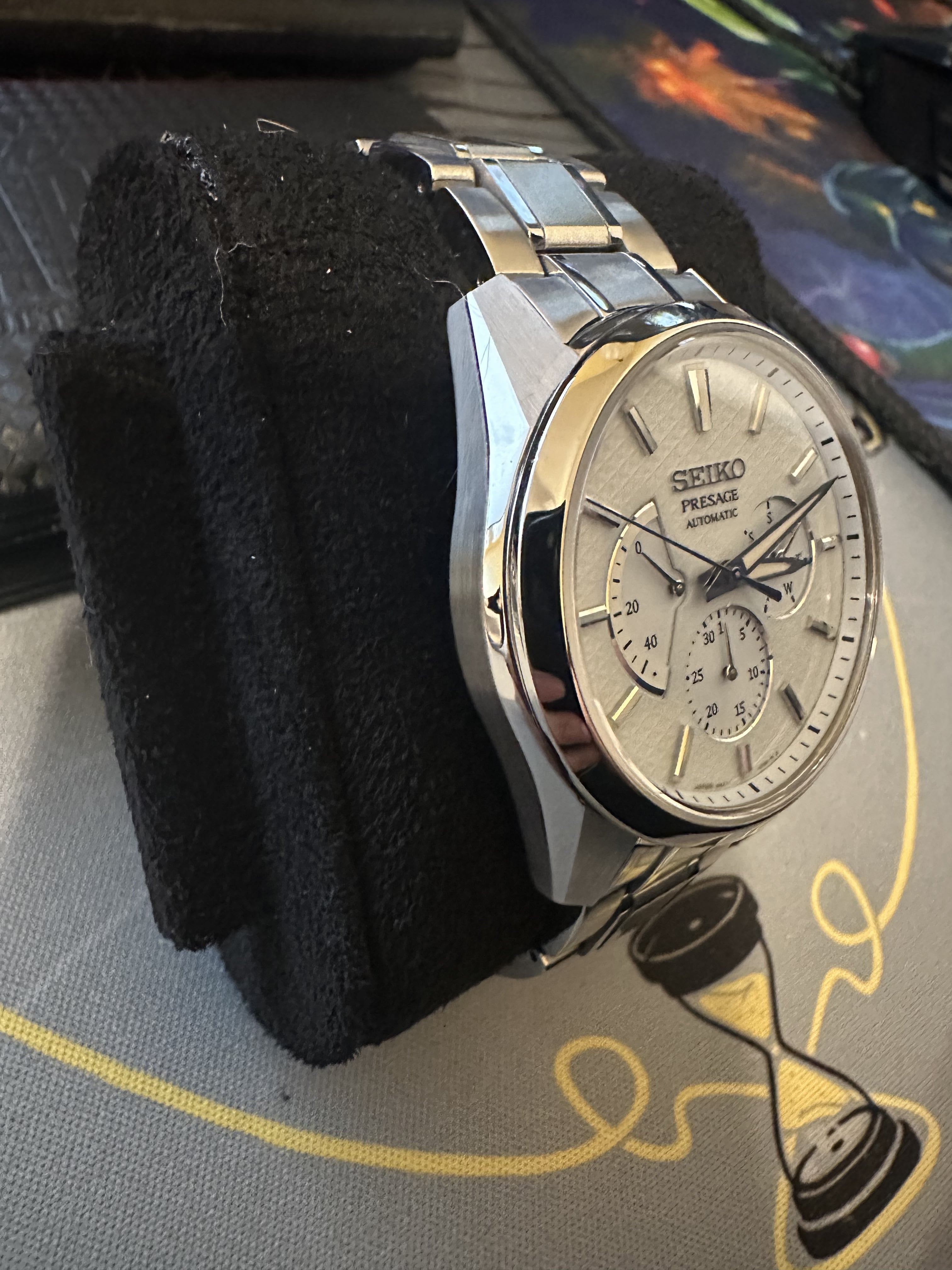 seiko presage moonlight