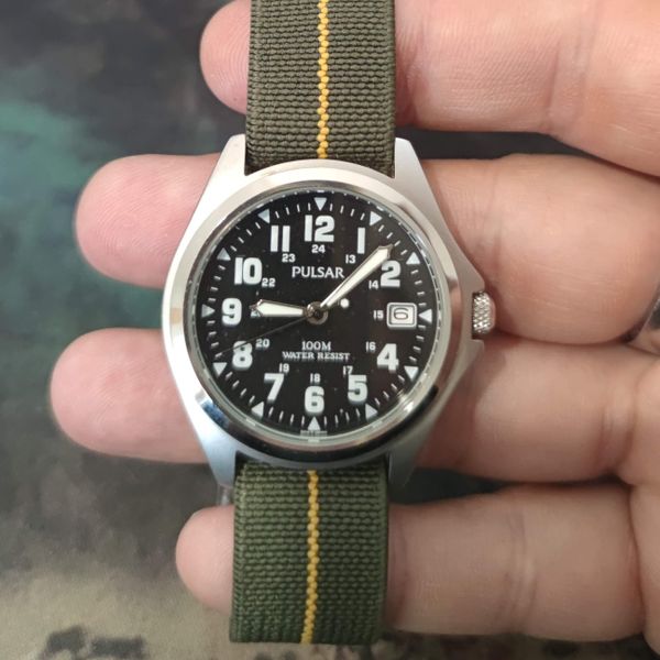 Pulsar army watch best sale