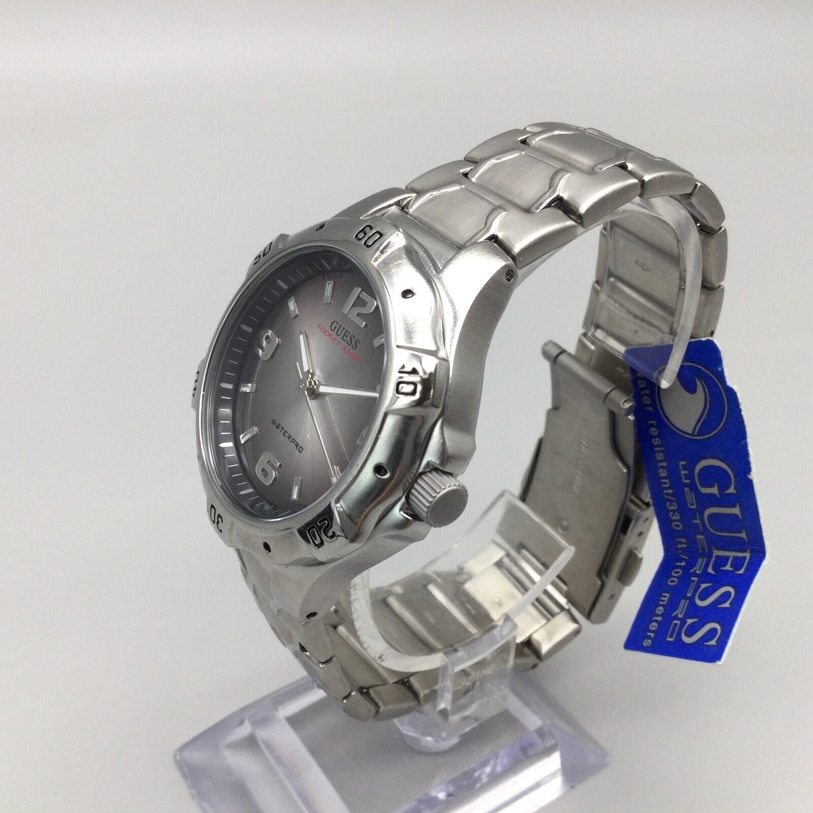 Guess Waterpro Silver Dial Stainless Steel Watch G65103G Needs Battery Guess Watch | Guess Battery | Watch Battery Replacement  main image 4