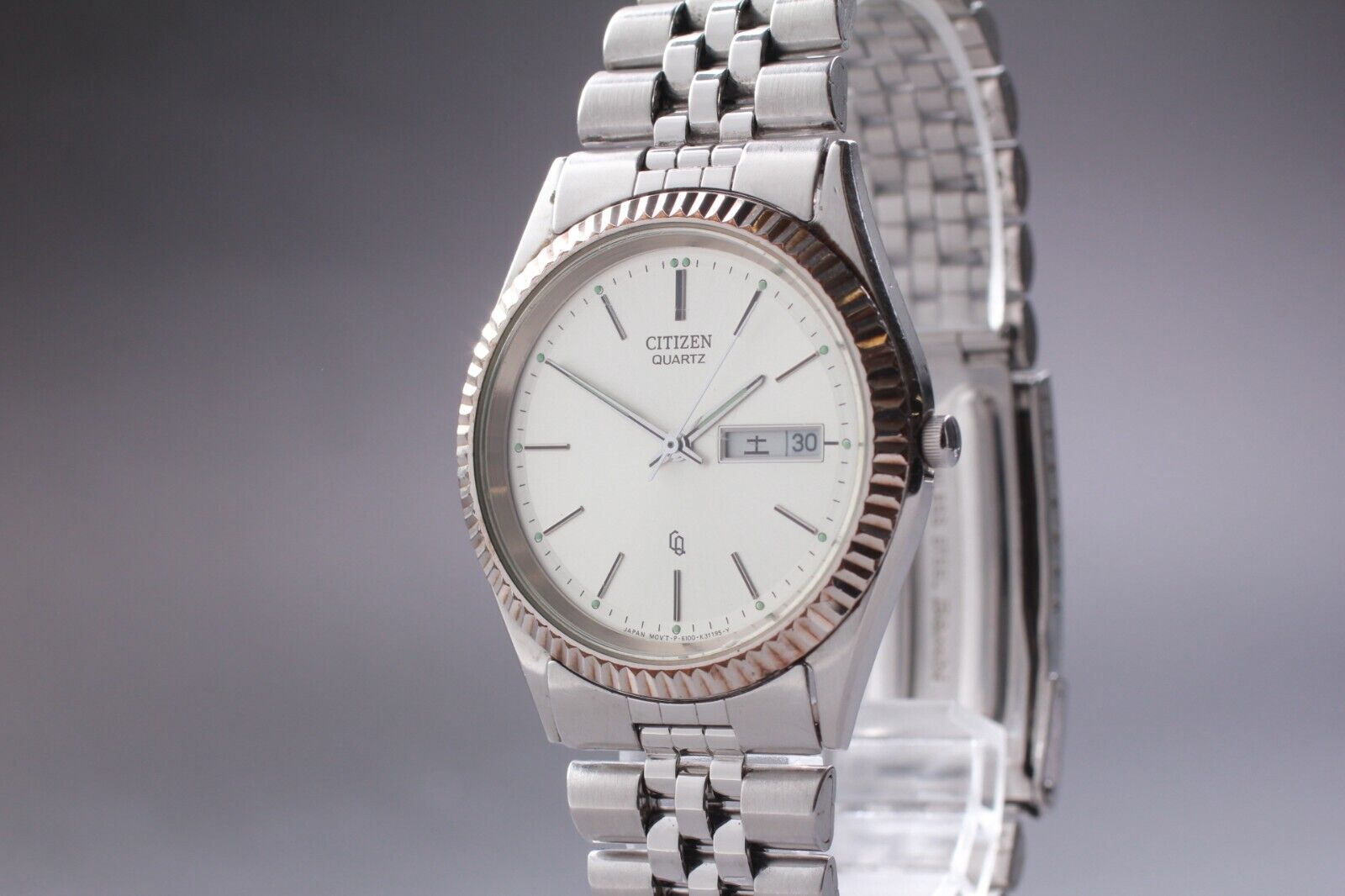 CITIZEN Crystron 6100-K09303 Day-Date kanji Men 35mm Quartz Watch