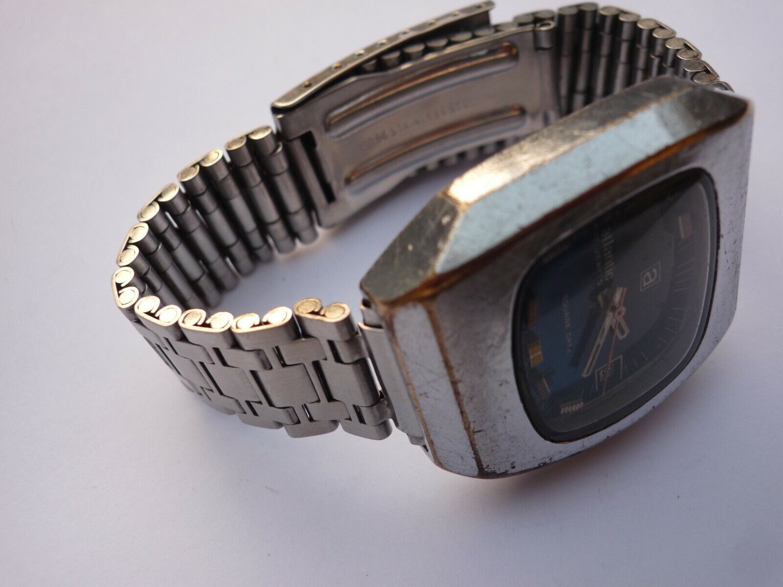 Atlantic Square 62622 Manual Winding 17 Jewels Date Men's Wrist