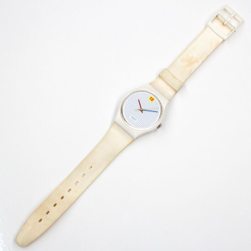 Vintage 1985 Swatch DOTTED SWISS GW104 Standard Gents Watch white