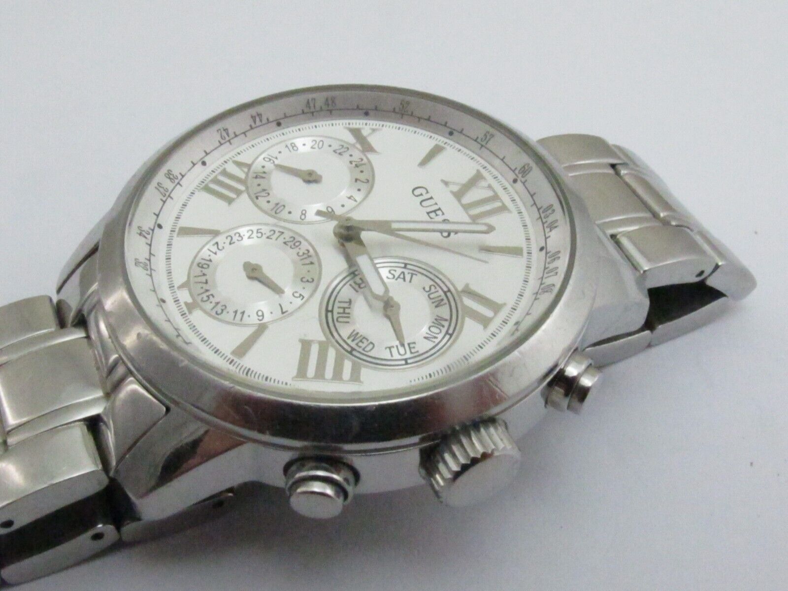 W0330l3 2024 guess watch