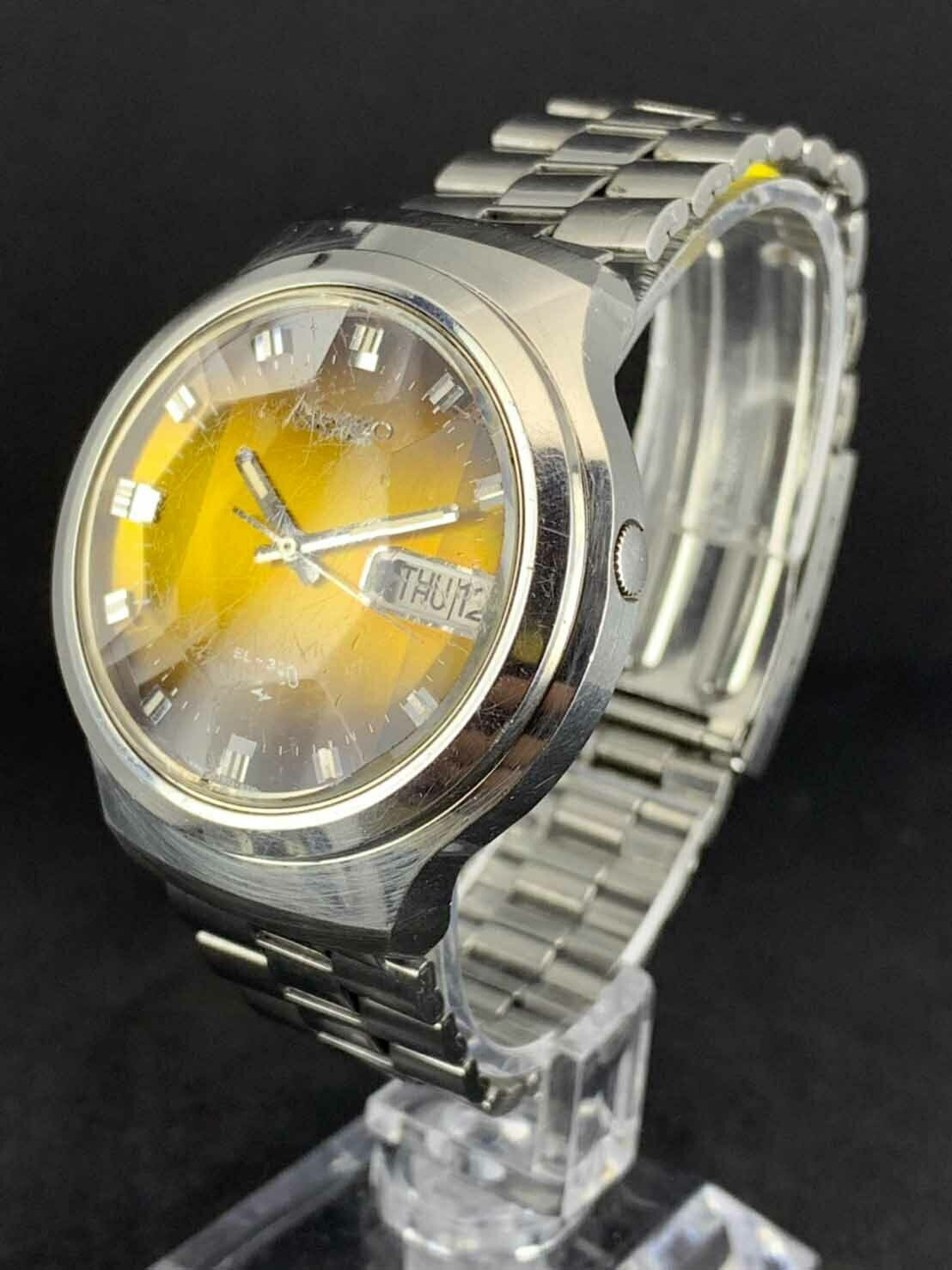 Vintage SEIKO EL-330 3303-8120E Wrist Watch Japan Original Band
