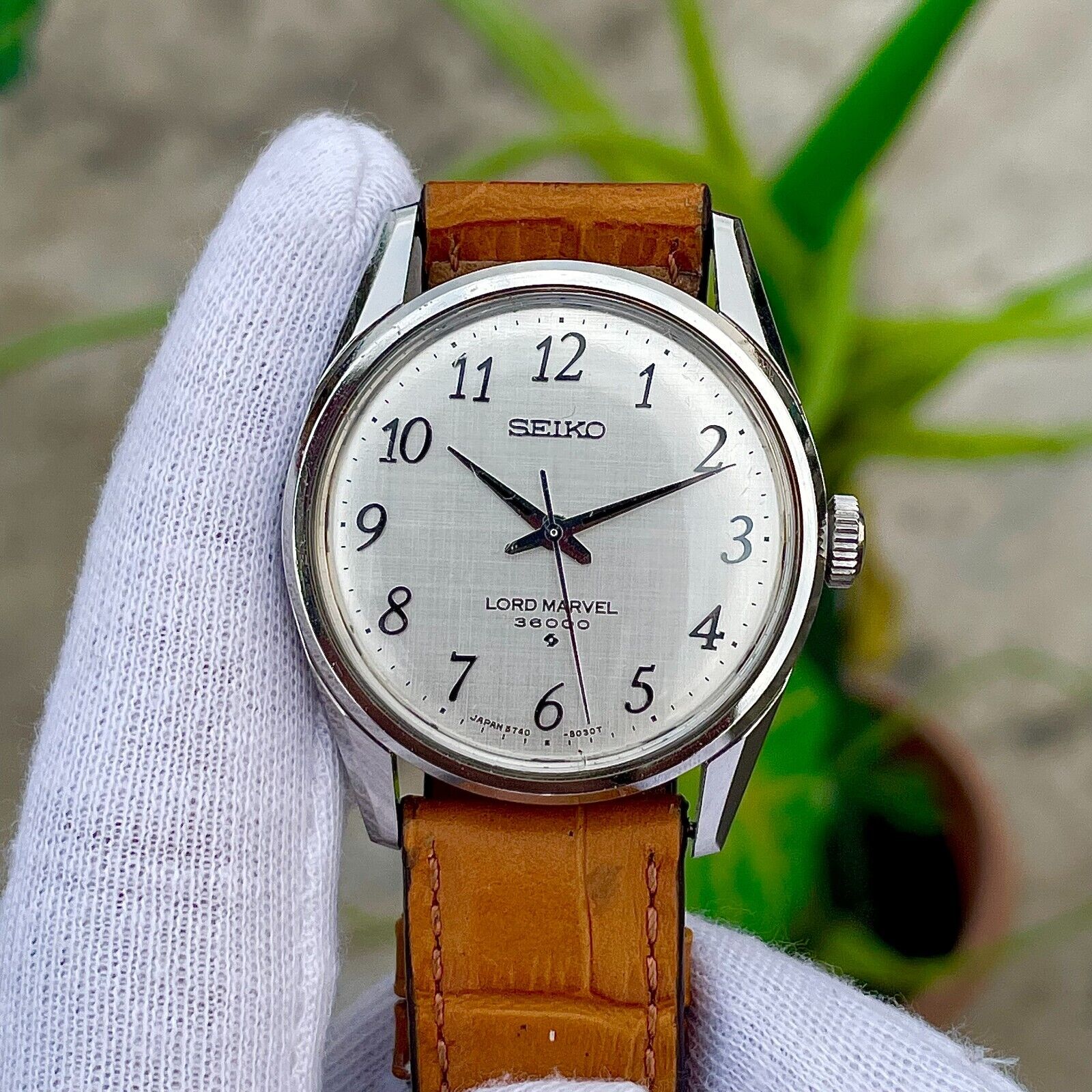 Vintage Seiko Lord Marvel 36000 Linen Dial Manual Winding Men's
