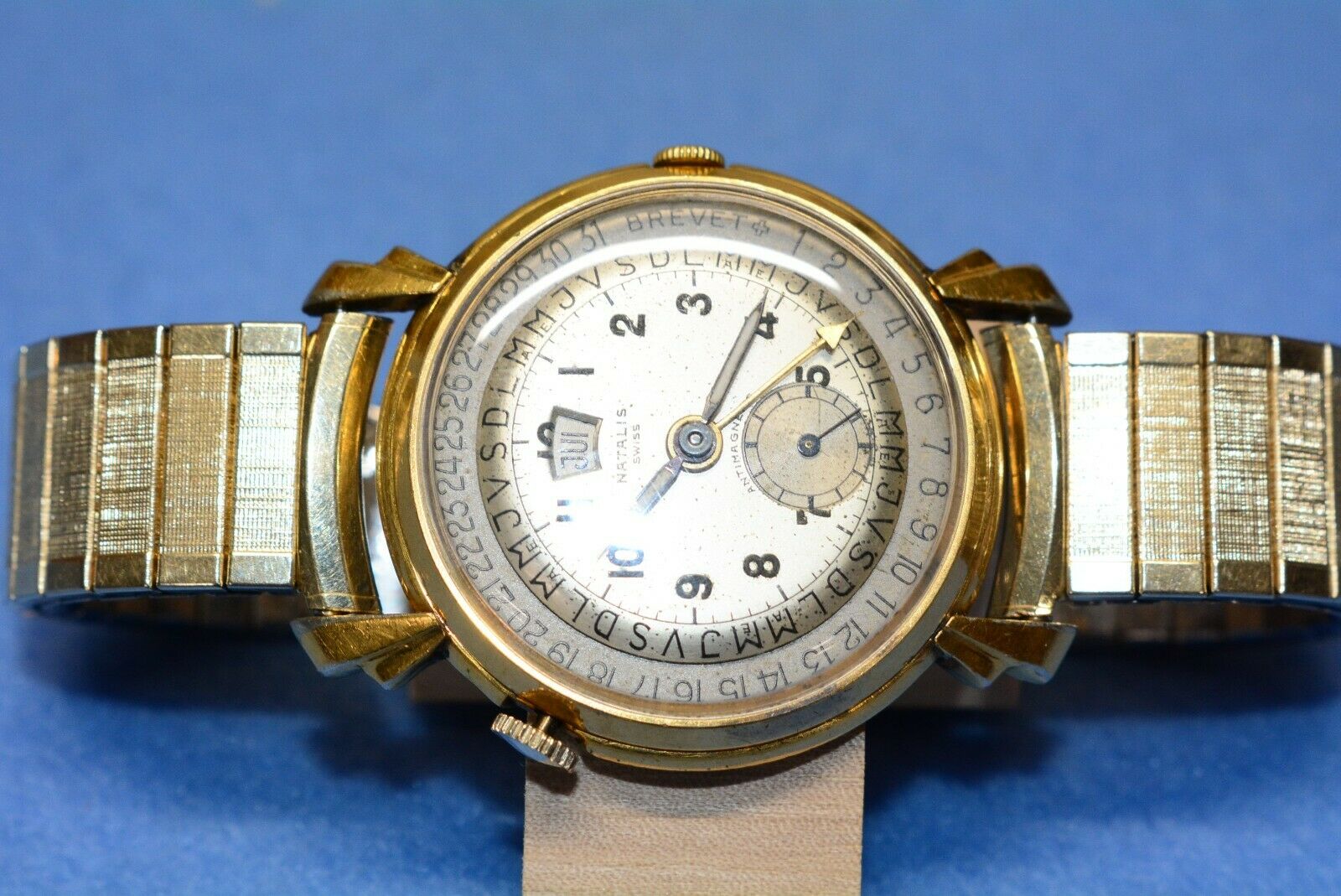 Aquastar GENÈVE REGATE Ref. 9851 Vintage Swiss automatic... for  Rp.50,384,085 for sale from a Trusted Seller on Chrono24
