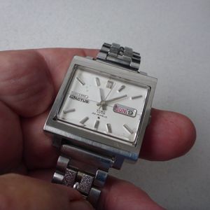 Seiko 5 Actus SS 23 Jewels 6106 5440 square watch | WatchCharts